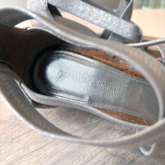 Donald J Pliner Jemi Silver Crisscross Wedge Sandals 8.5 M 8.5 Cork Heel Straps - Picture 8 of 10